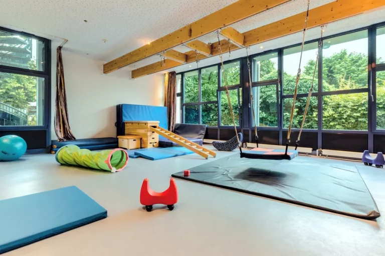 Martin-Luther-Weg 3, Hilden, Kita Kopie